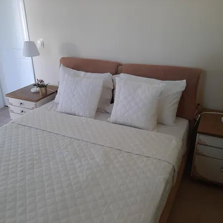 Saint Giovanni House بيت للعطل