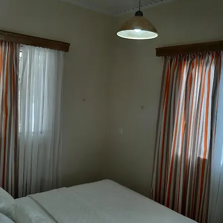 Saint Giovanni House بيت للعطل